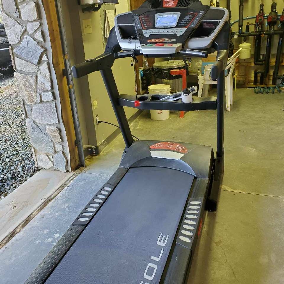 SOLE FITNESS F63 TREADMILL,